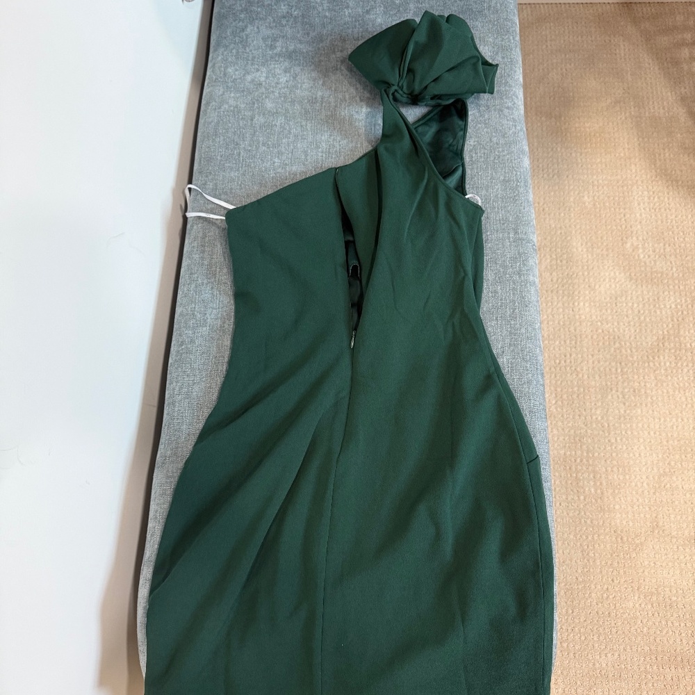 NWT Lulus Hunter Green One Shoulder Mini Dress